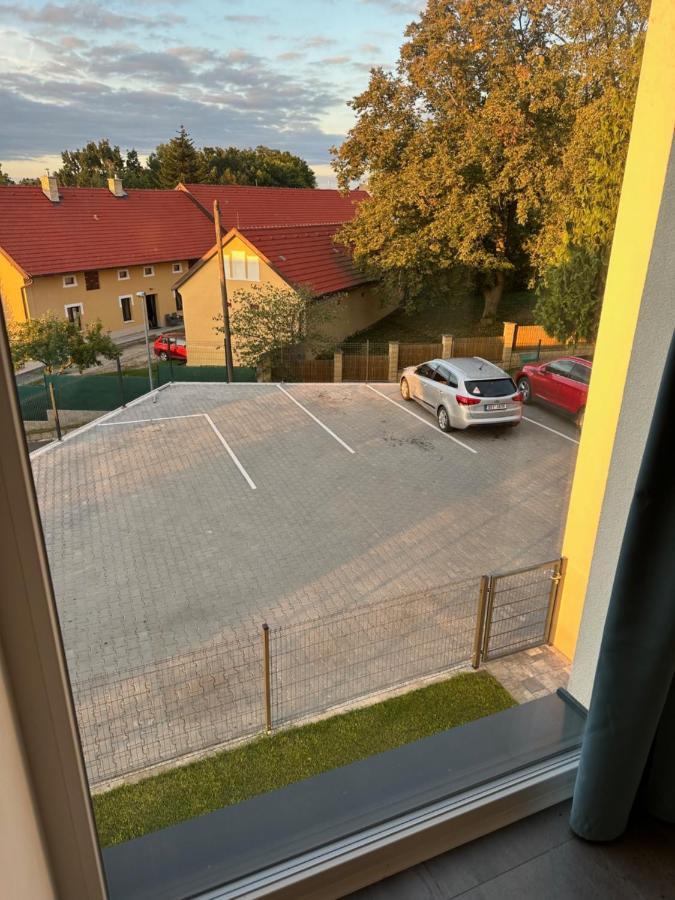 Byt Apartman 74M2 Vyhled Klid Priroda Prag Eksteriør billede